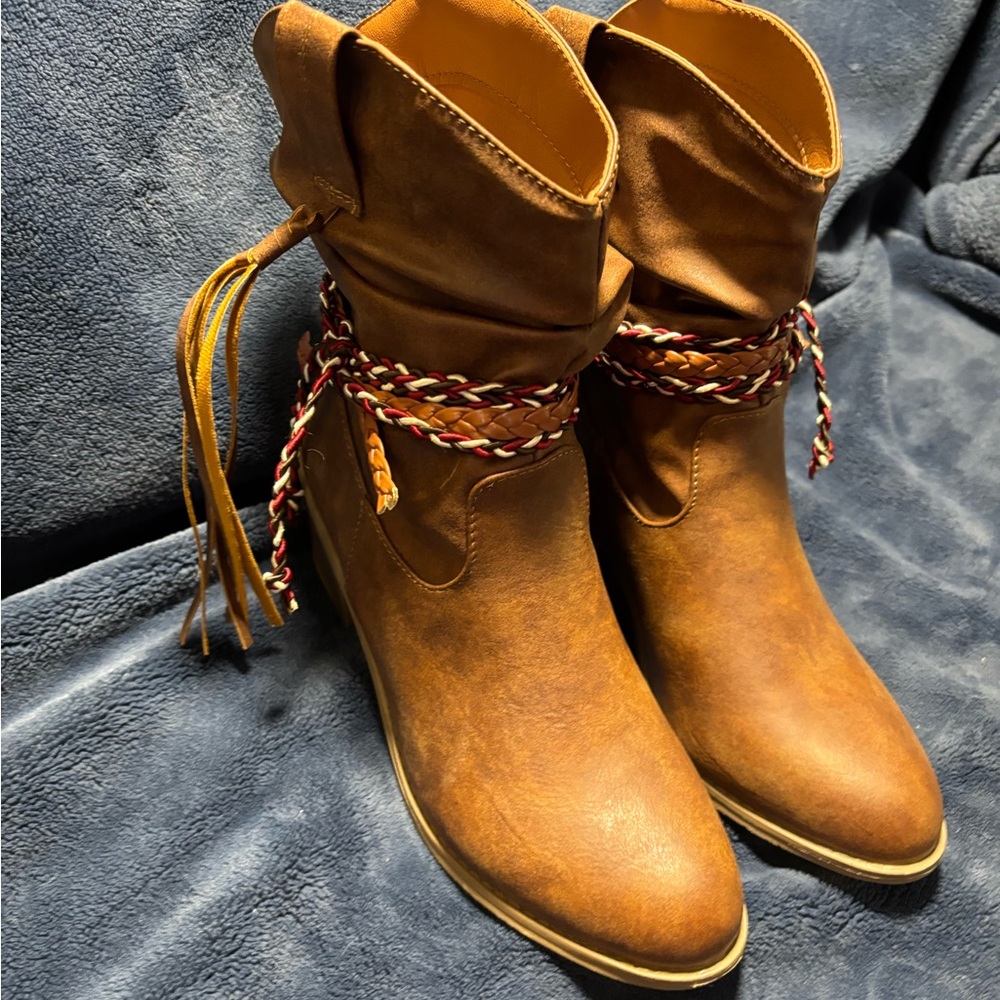 Brown Ankle Boots with Braided Detail - Picture 6 of 14